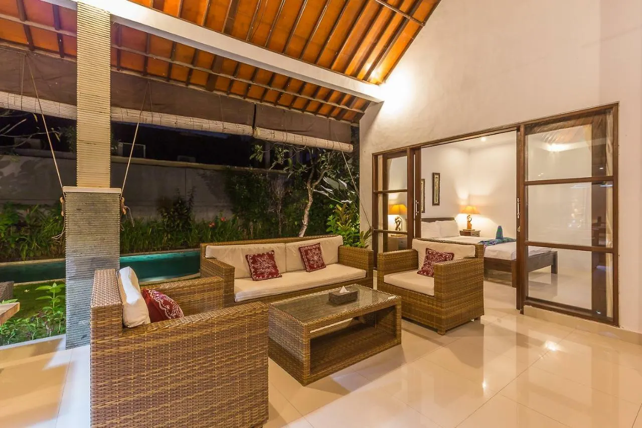 Charming 3 Bedroom Villa In Seminyak Oberoi