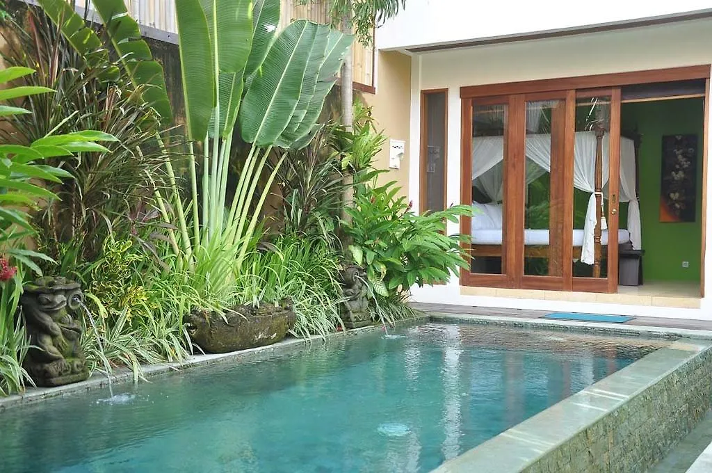 Charming 3 Bedroom Villa In Seminyak Oberoi 0*, Seminyak (Bali)