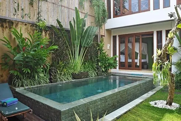 Charming 3 Bedroom Villa In Seminyak Oberoi