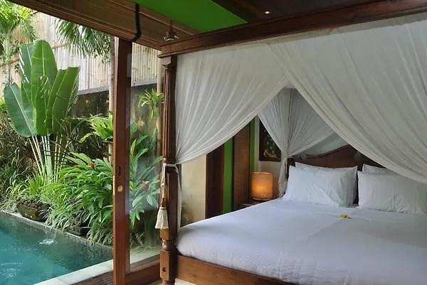 Charming 3 Bedroom Villa In Seminyak Oberoi