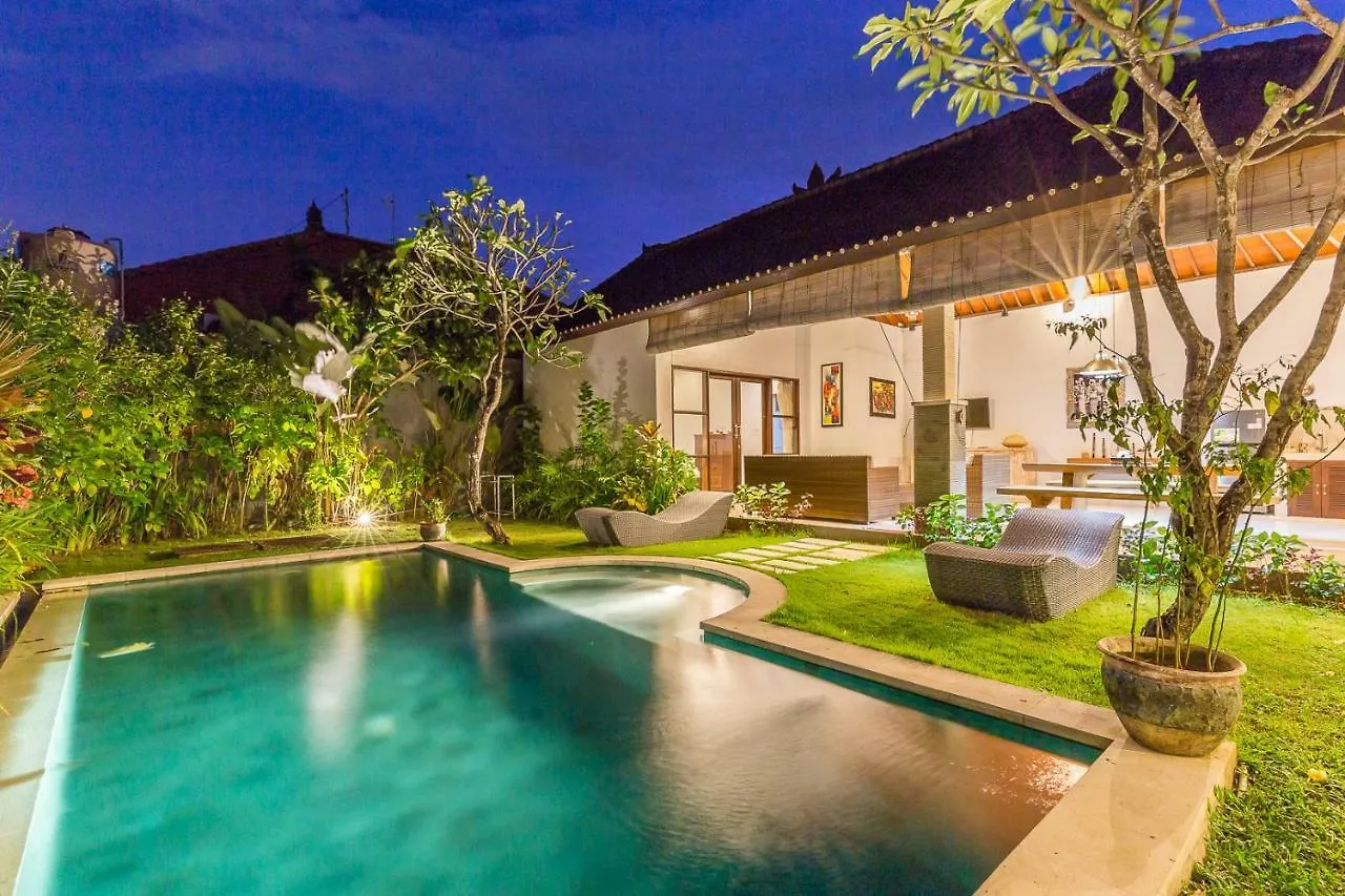 Charming 3 Bedroom Villa In Seminyak Oberoi  Seminyak (Bali)