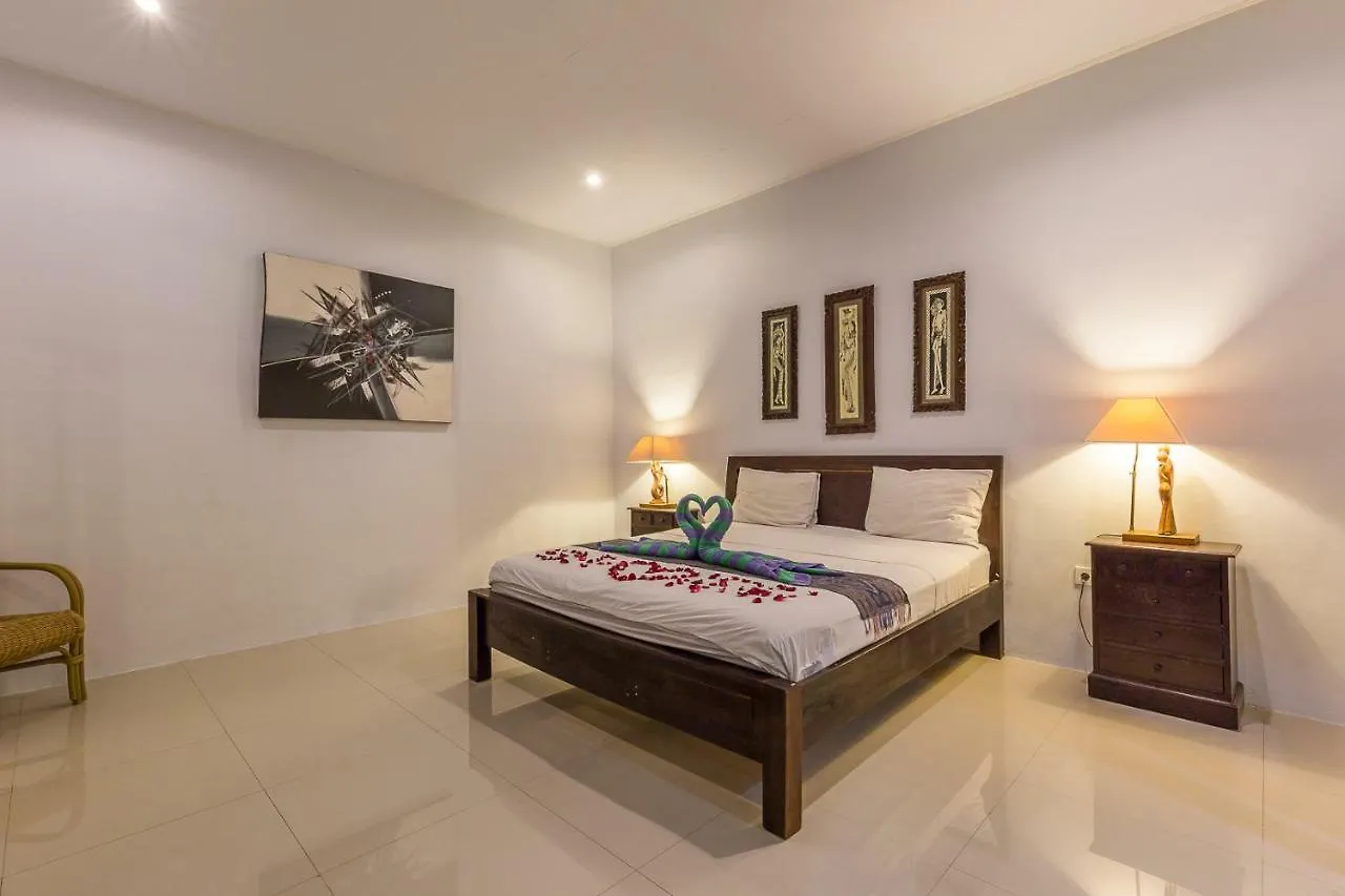 Charming 3 Bedroom Villa In Seminyak Oberoi
